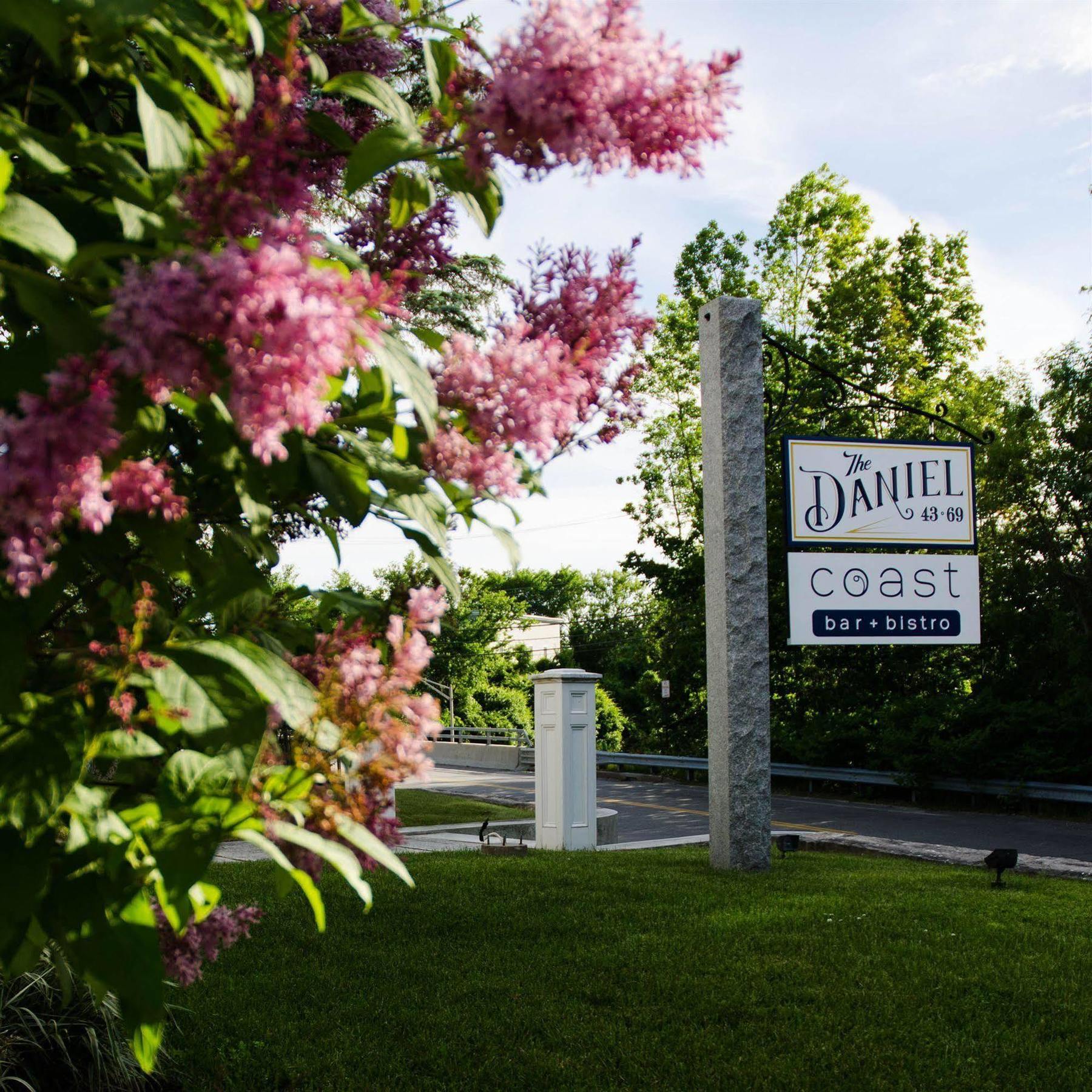 The Daniel Hotel Brunswick Bagian luar foto
